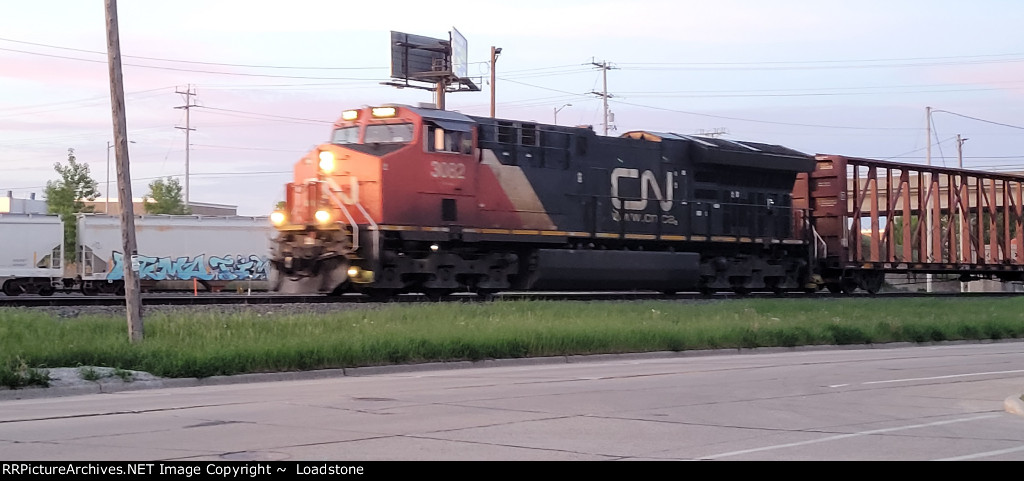 CN 3082